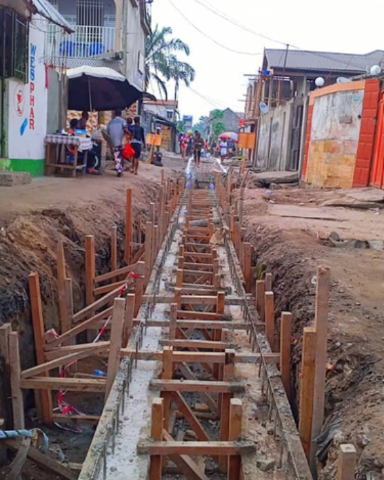 Travaux de Réhabilitation des Voiries Structurantes et des Caniveaux de Drainage des Eaux Pluviales dans Le Quartier Abattoir dans La Commune de Masina