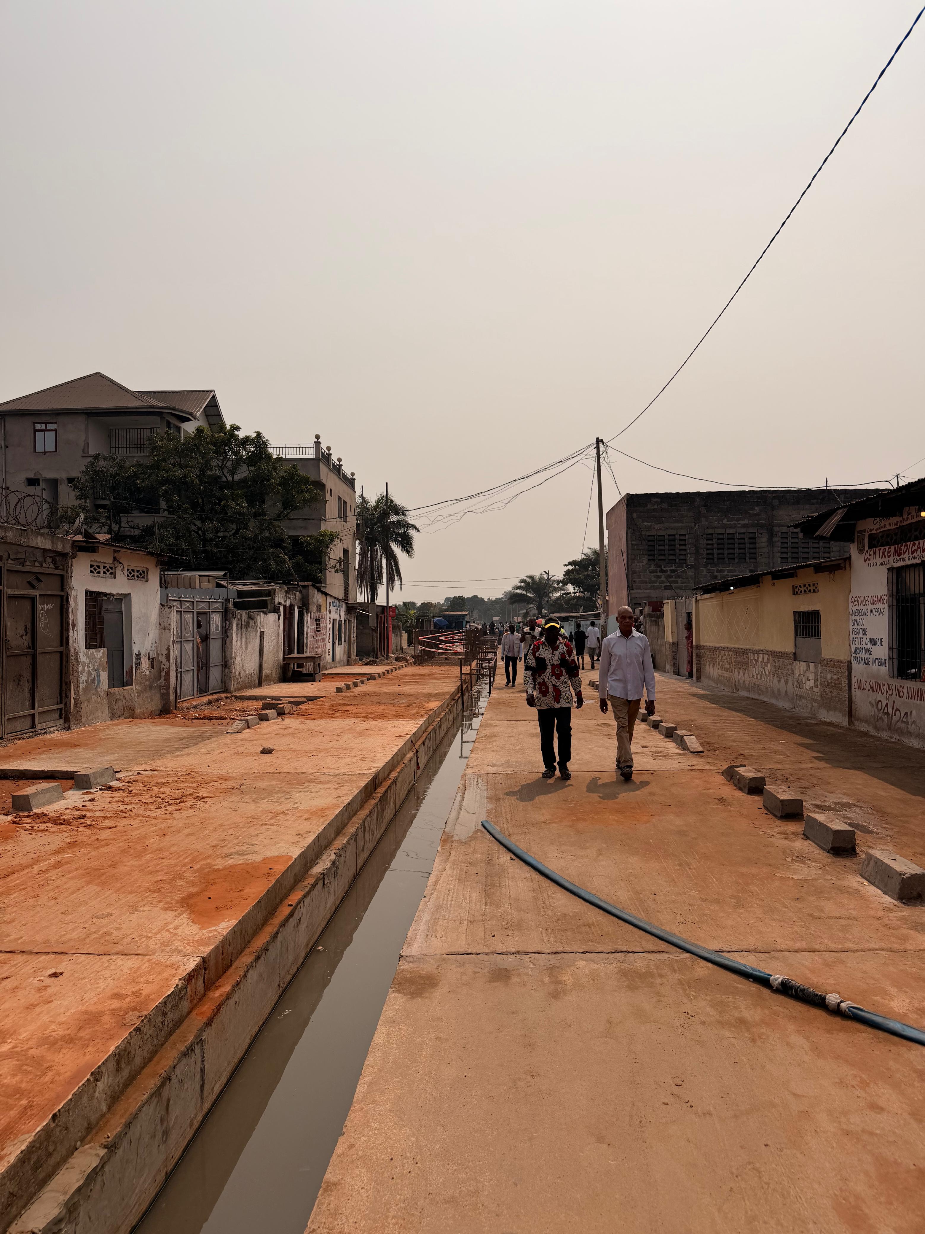 Travaux de Réhabilitation des Voiries Structurantes et des Caniveaux de Drainage des Eaux Pluviales dans Le Quartier Abattoir dans La Commune de Masina